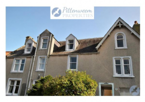 Mariners Retreat- spacious apartment in Crail